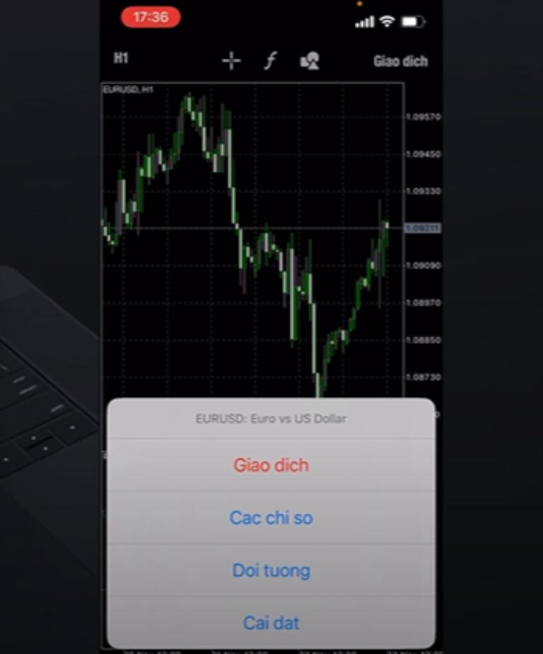 Vào mục giao dịch ở MT4 để đặt lệnh Forex trên điện thoại