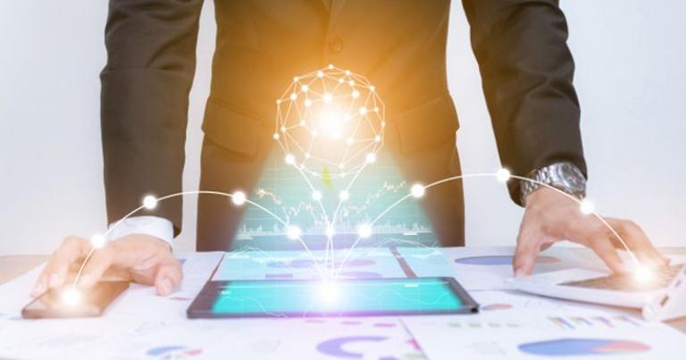 Forex CFD Trading có lợi ích là diễn ra trực tuyến và liên tục