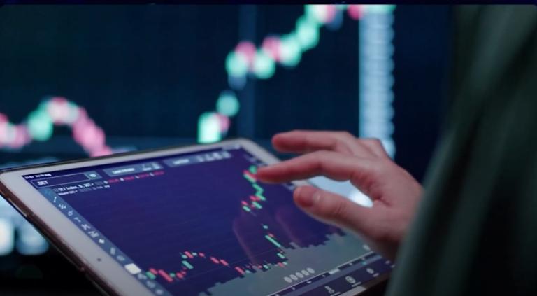 Copy trade Forex giúp người giao dịch mới có thể sao chép giao dịch từ nhà đầu tư giỏi