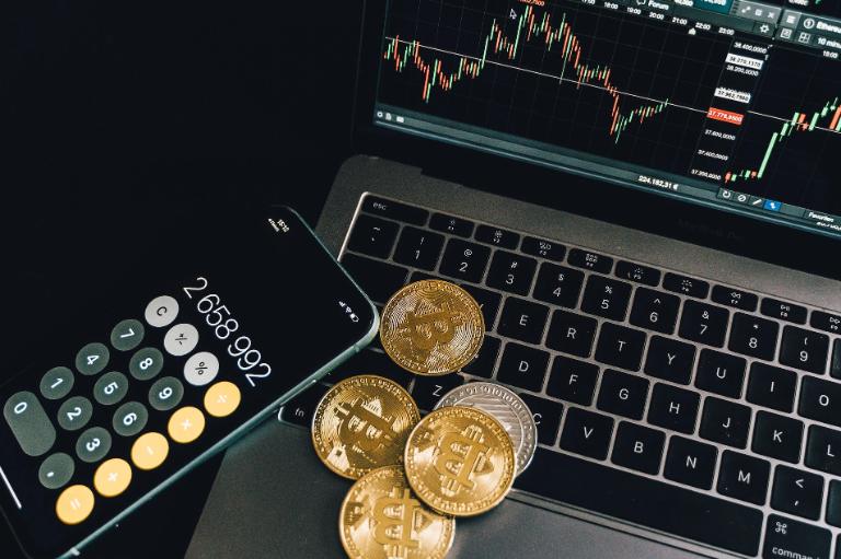 Hiểu rõ quy luật chương trình Back Com